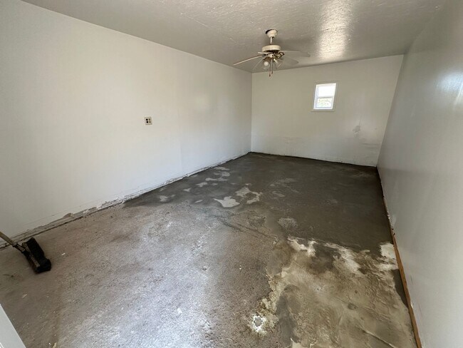 Building Photo - 1360 Delta Rd