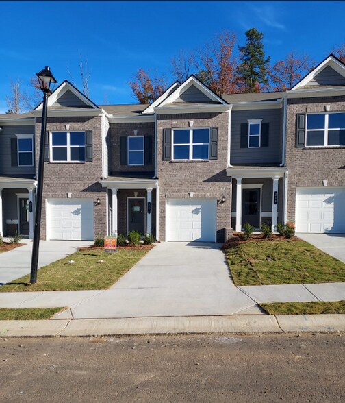 Building Photo - 257 Dupont Dr