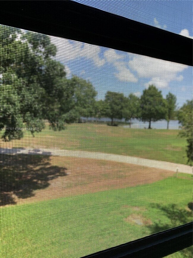 Building Photo - 1709 Whitehall Dr