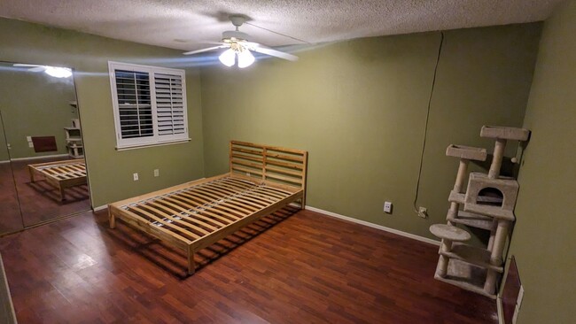 Building Photo - Charming 2BR Townhome in NW Houston