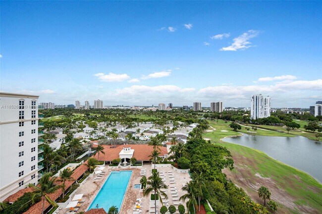 Building Photo - 20000 E Country Club Dr