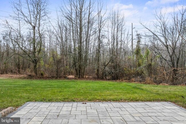 Building Photo - 149 Westbrook Dr