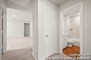 Building Photo - 6003 James Bowie