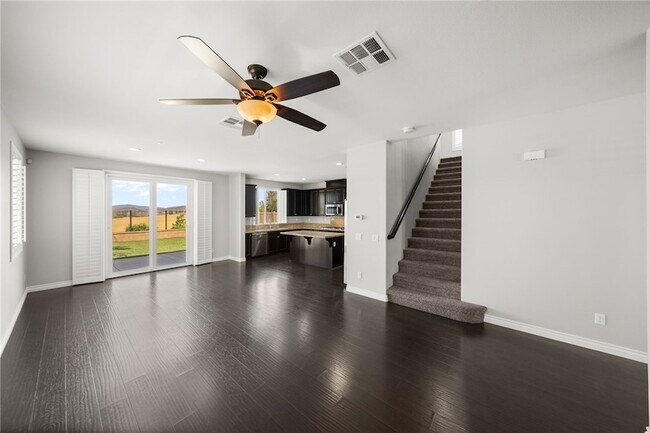 Building Photo - 37749 Fiesta Flower St