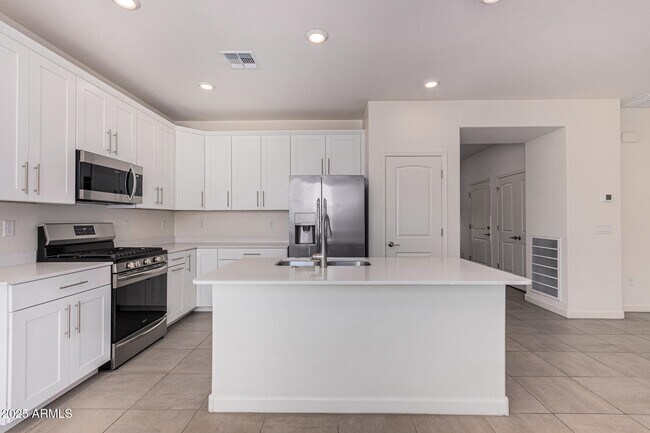 Building Photo - 20357 W Hillcrest Blvd