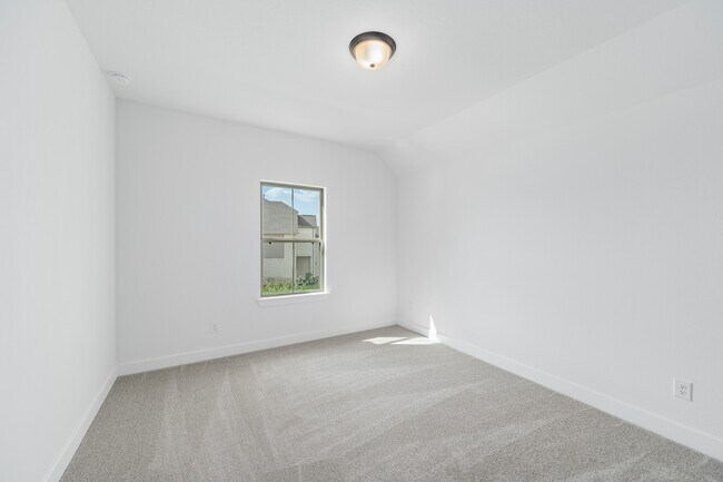 Building Photo - 21127 Coral View Dr