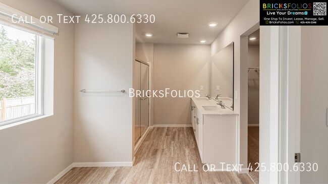 Building Photo - 1419 SW Fielder Pl