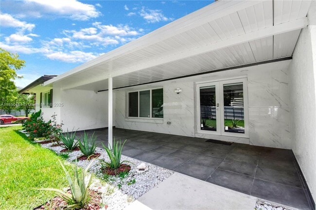 Building Photo - 18300 SW 48th St