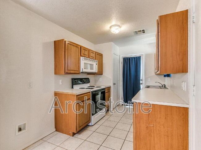 Building Photo - 5508 Del Creek Rd