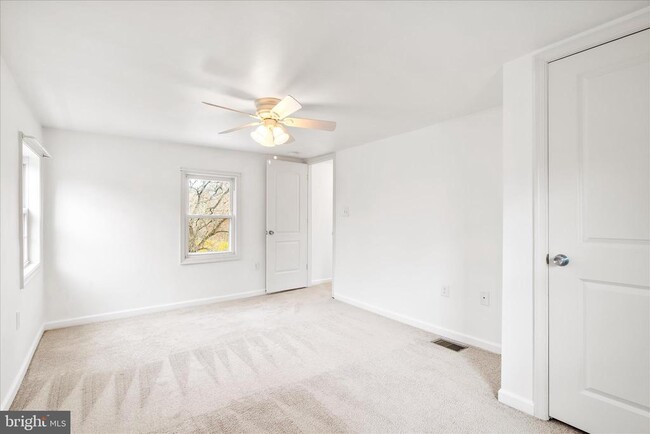 Building Photo - 2060 Flag Marsh Rd