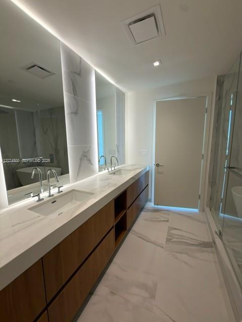 Building Photo - 1400 Biscayne Blvd