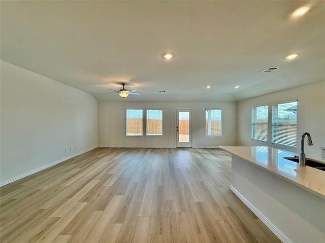 Building Photo - 409 Loch Dr