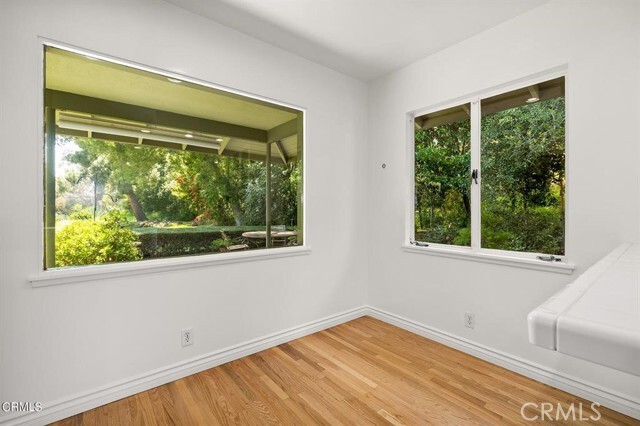 Building Photo - 2055 Liliano Dr