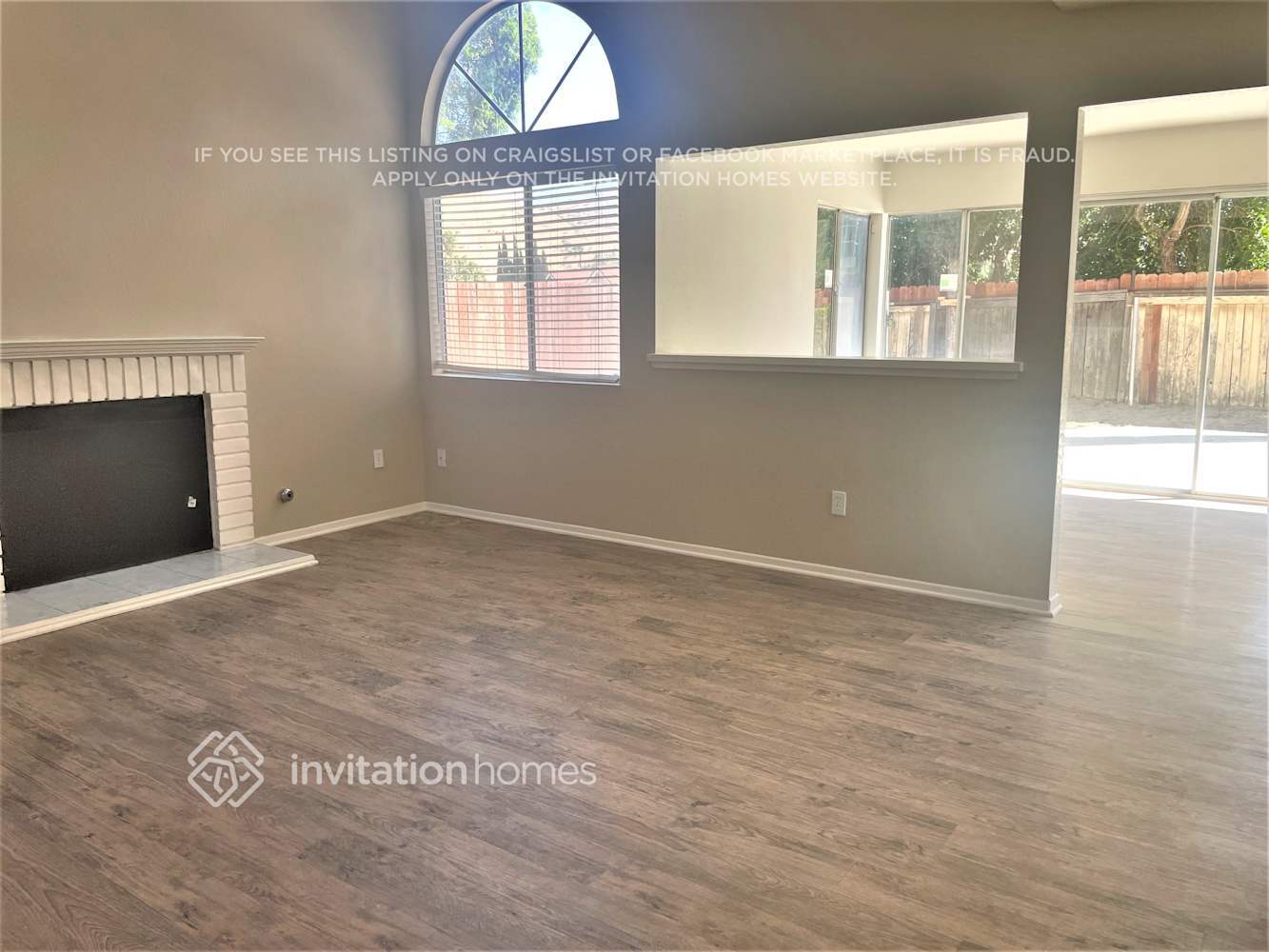 Building Photo - 14269 Hillcrest Dr