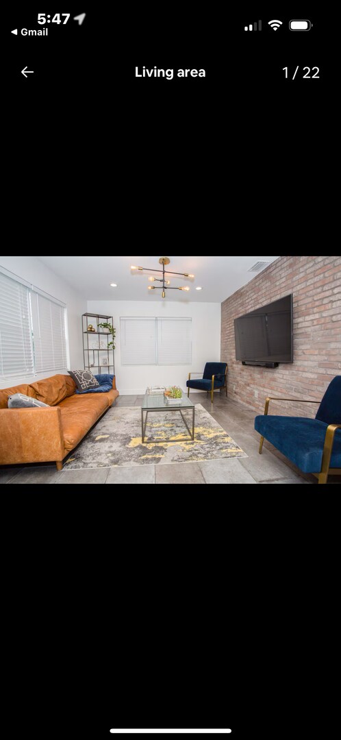 Building Photo - 3/2 Pool Home South Tampa Available NOW !!