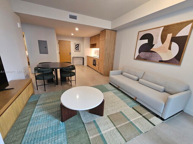 Building Photo - 11 NE 6th St