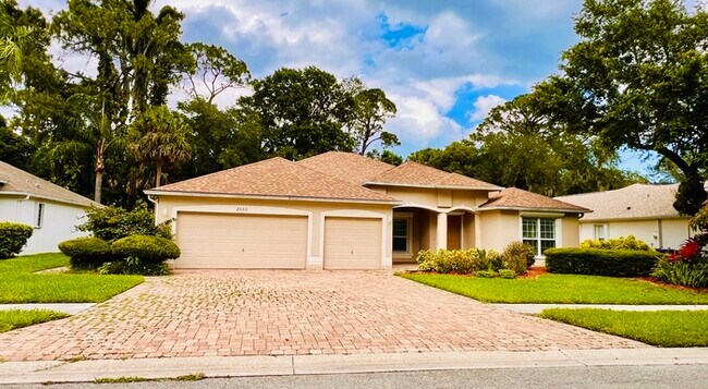 Building Photo - HUGE PRICE REDUCTION!! HOME IS READY FOR A...