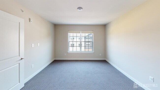 Building Photo - 911 Fernandez Ct