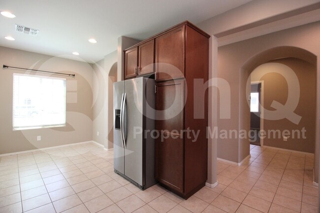 Building Photo - 5614 W Montebello Way