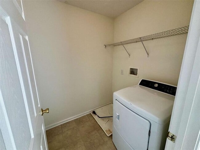 Building Photo - 2735 Meadow Trace Dr