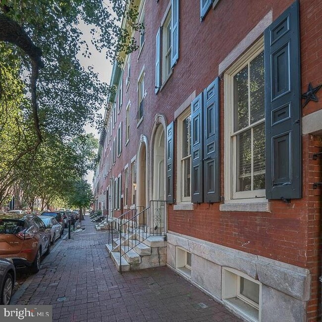 Building Photo - 1726 Wallace St