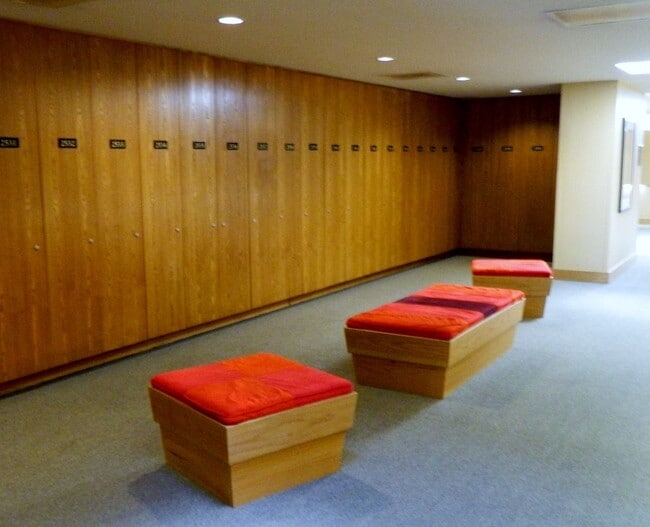 Building Photo - Summer Seasonal Rental- Sts. John 2543