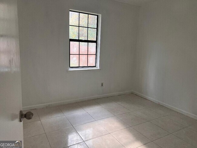 Building Photo - 10283 Richfield Ct