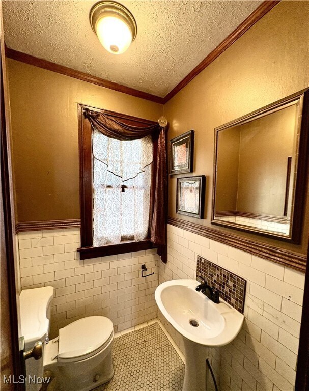 Building Photo - 607 Copley Rd