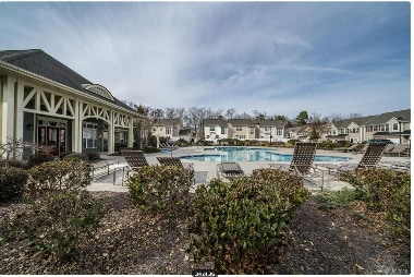 Pool Gym mini golf - 7355 Copper Beech Trce