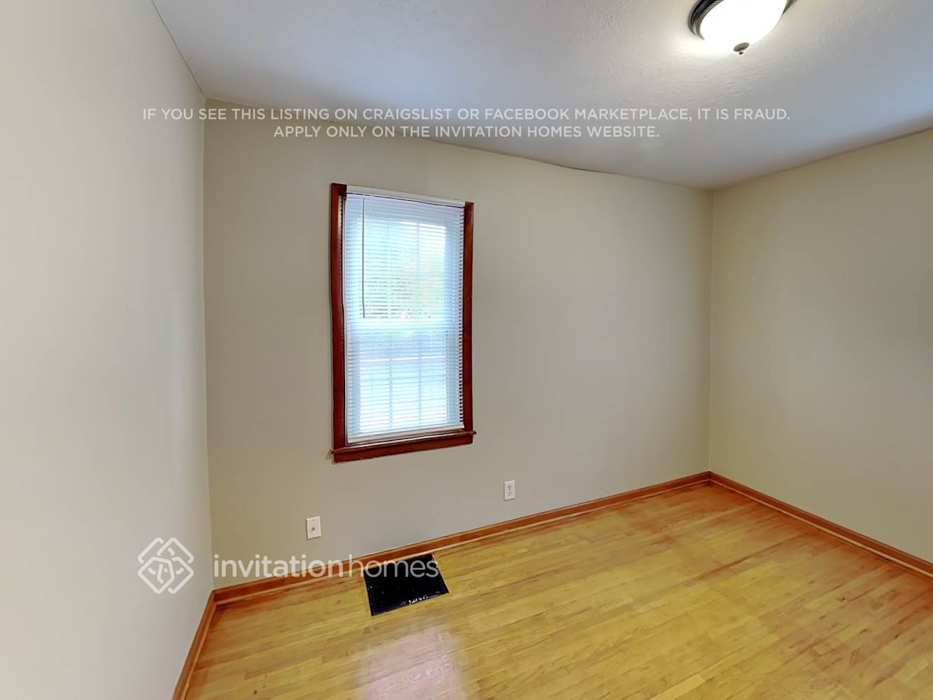 Building Photo - 3532 Utah Ave S