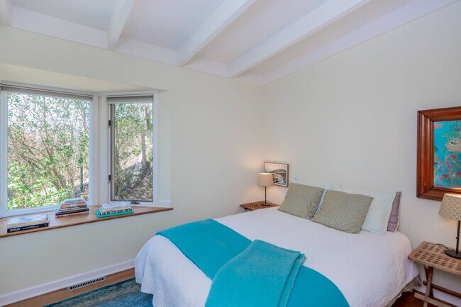 Building Photo - 38 Oceanview Dr