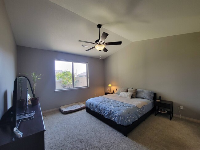 Building Photo - 2460 Bramasole Dr Way