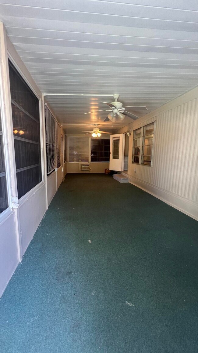 Building Photo - 139 Vindale Ave