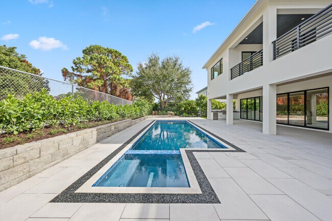 Building Photo - 151 Eden Ridge Ln