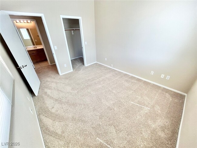 Building Photo - 206 Crown Imperial St