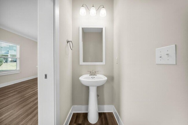 Building Photo - 346 N Sand Palm Rd