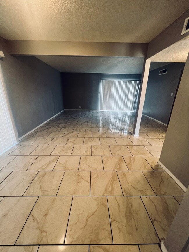 Building Photo - Lock in ($2100) off February 2026  if you move-in by December 29, 2025.