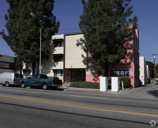 Primary Photo - Oxnard Villa