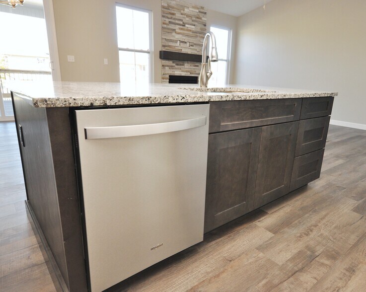 Building Photo - 2001 Morning Side Pl