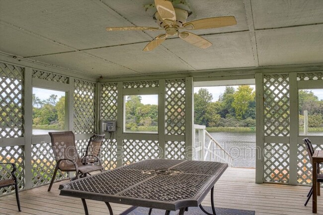 Building Photo - 106 Riverbend Dr