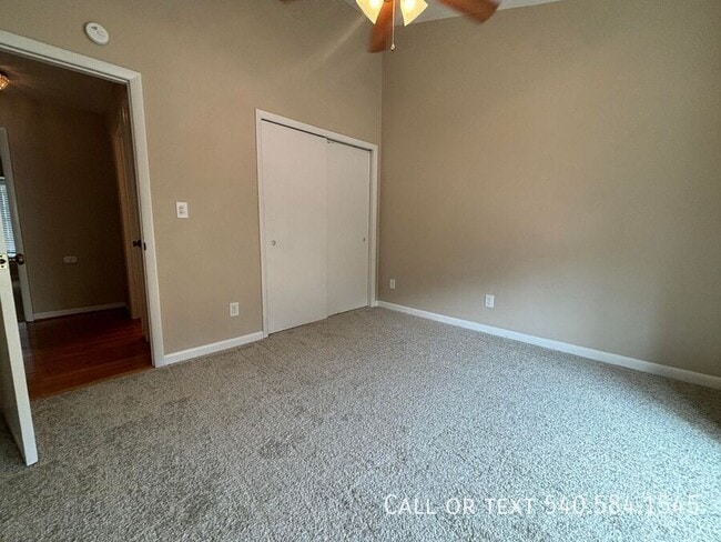 Building Photo - 4978 Hunting Hills Cir