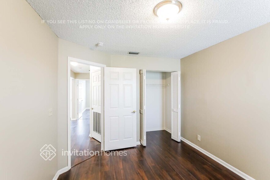 Building Photo - 10515 Plainview Cir