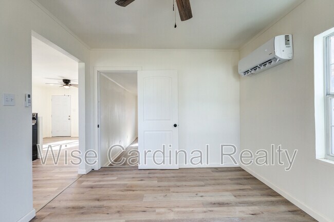 Building Photo - 2516 2nd St