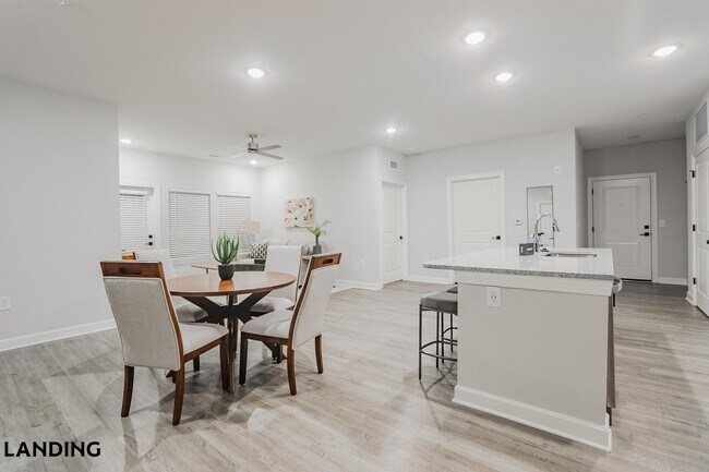 Building Photo - 5001 Willowgate Loop