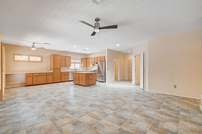 Building Photo - 55+ Age Restricted in Henderson - Zero Carpet