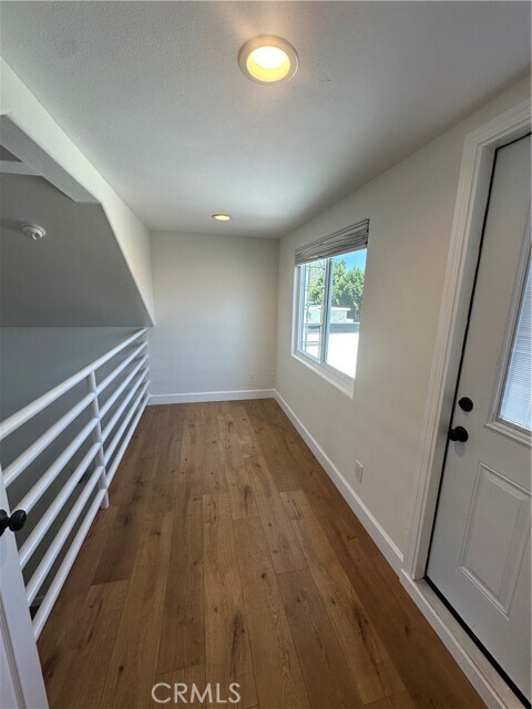 Building Photo - 13508 Moorpark St