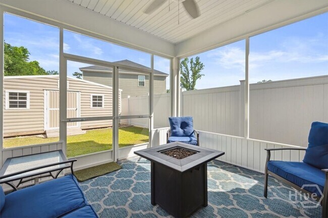 Building Photo - 3 Swallow Tail Cir