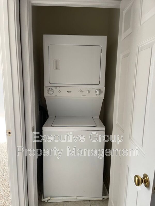 Building Photo - 179 Pointers Ct