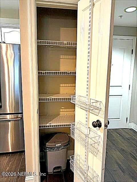 Building Photo - 400 E Bay St