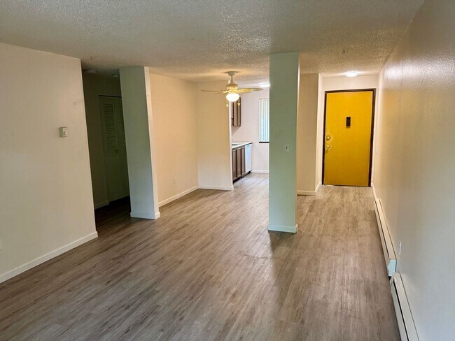 Building Photo - 3408 SW Beaverton Hillsdale Hwy